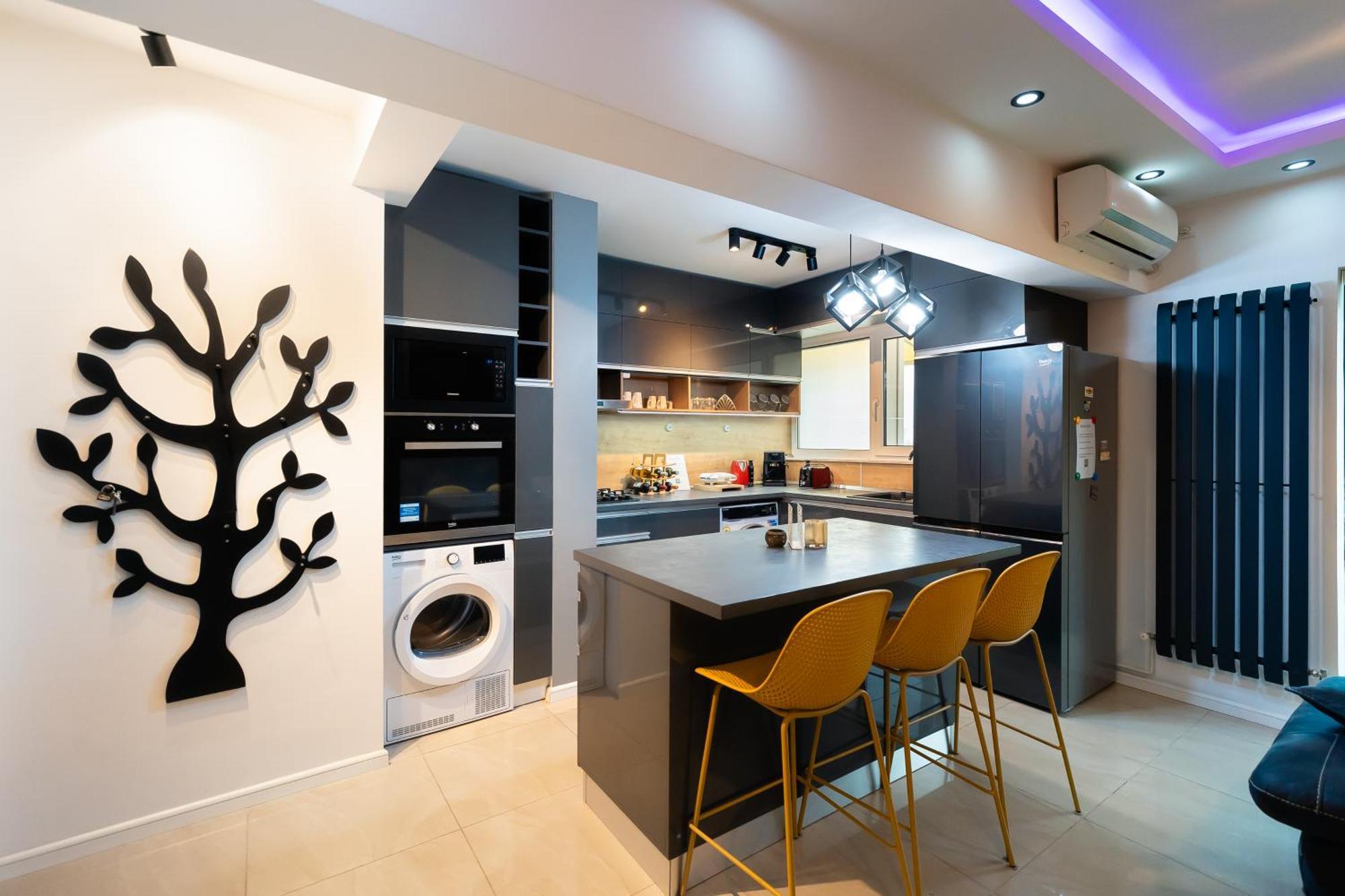 Lazy's Haven - Modern 2br In The Center * Bucharest